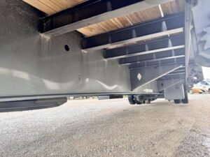 2024 Diamond C FMAX212 40′ x 102″ Fleetneek 25.9k GVWR Straight Deck Air Ride — photo 37