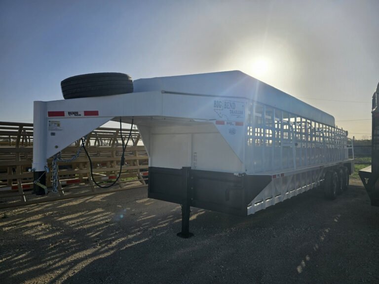 2025 Big Bend 6’8″X28′ 3/4 TOP Stock / Stock Combo Trailer