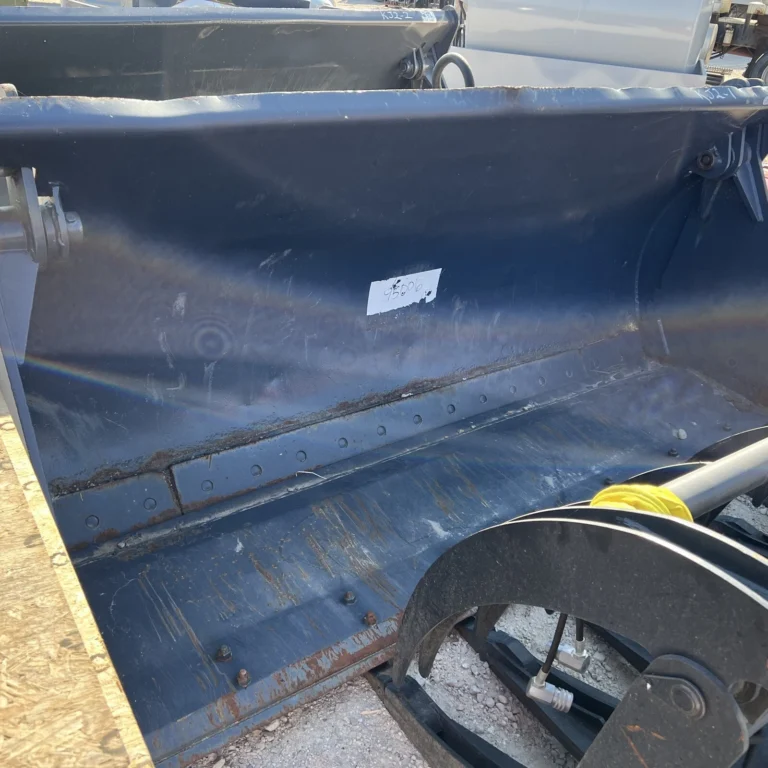 102 inch ACS 4 In 1 wheel loader bucket lightly used 2.5 Cubic Yard Case