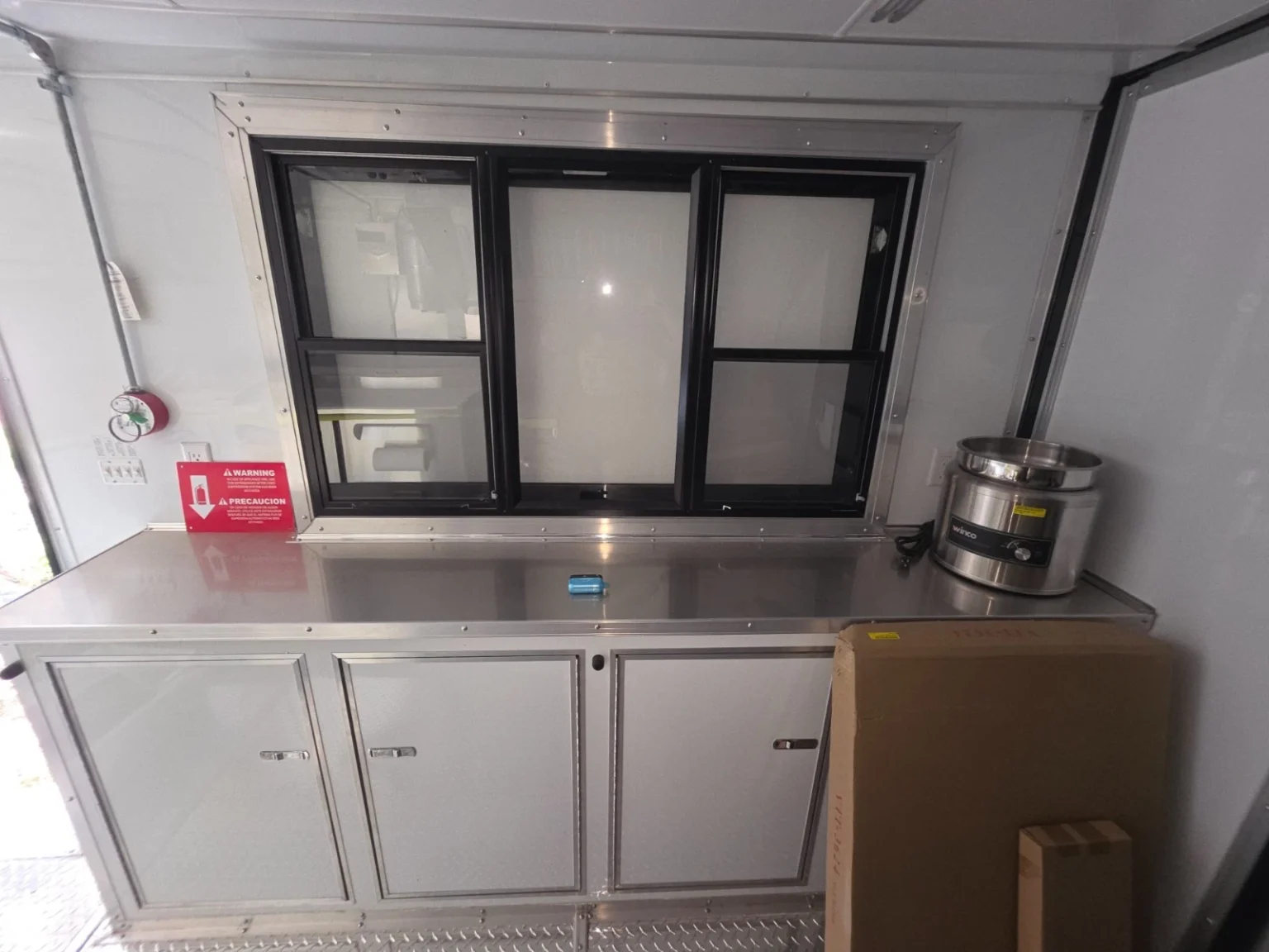 NEW FOOD TRAILER w/all the bells and whistles. 2021 CARGO Mate — photo 11