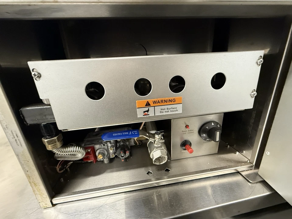 TURNKEY 2022 8.5 FT. WIDE X 14FT w/ PRO FIRE SUPPRESSION CONCESSION TRAILER — photo 12
