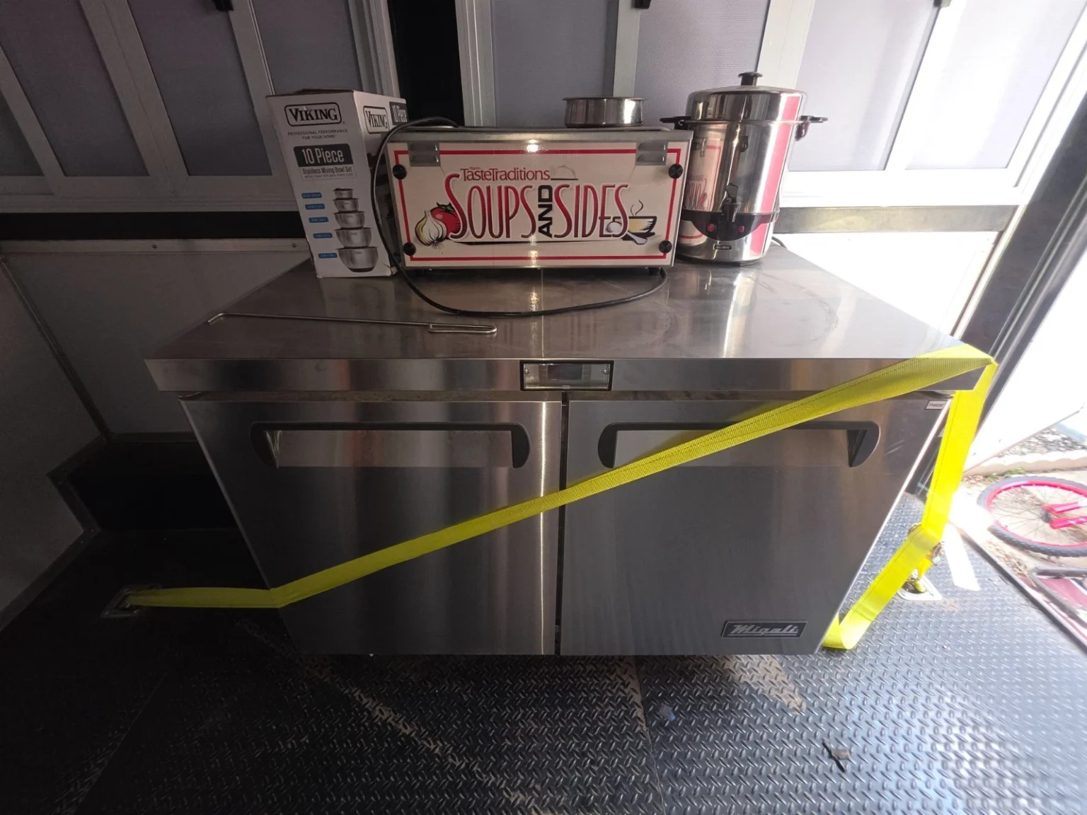 NEW FOOD TRAILER w/all the bells and whistles. 2021 CARGO Mate — photo 12