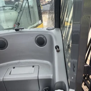 Case New Holland Telehandler Cab 76095593 New — photo 12