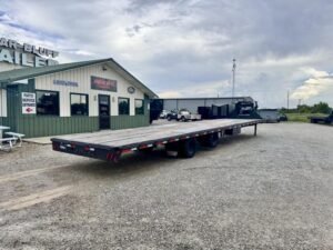 2024 Diamond C FMAX212 40′ x 102″ Fleetneek 25.9k GVWR Straight Deck Air Ride — photo 14