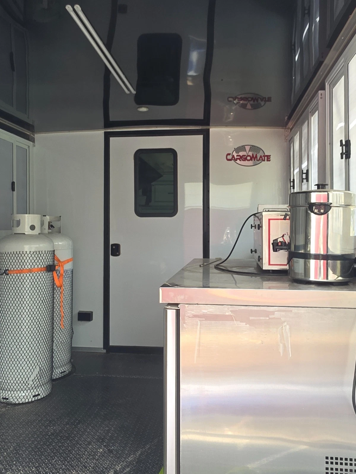 NEW FOOD TRAILER w/all the bells and whistles. 2021 CARGO Mate — photo 15