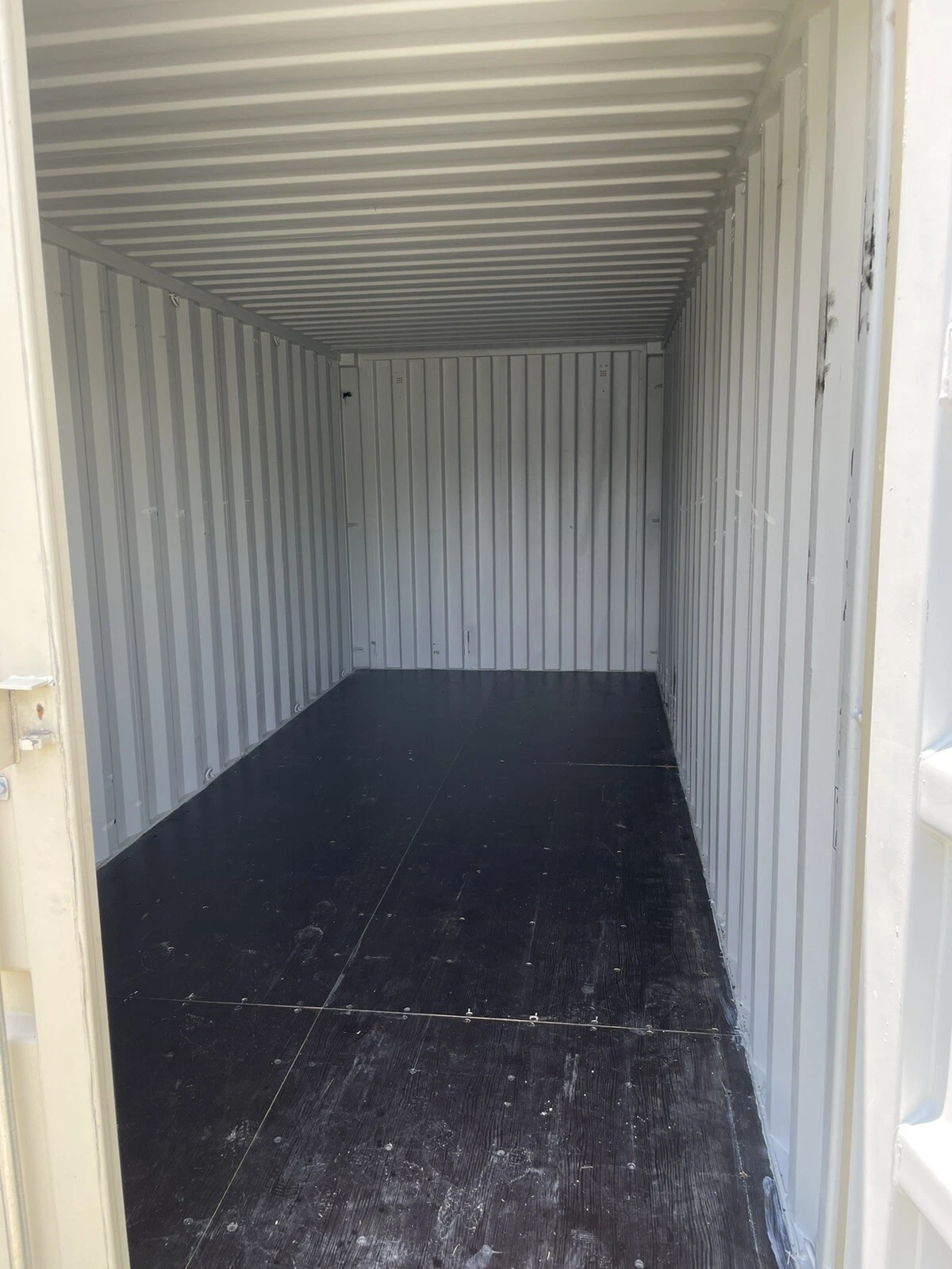20ft shipping container — photo 2