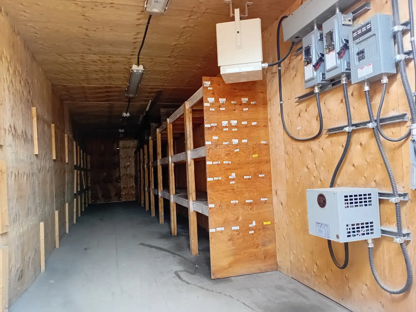 40 ft Insolated Shipping Container — photo 3