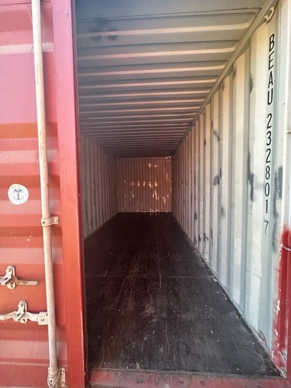 20′ Used Shipping Container — photo 3