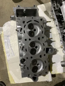 Honda Goldwing Cylinder Head 12020-mca-305 Left Head GL1800 — photo 3