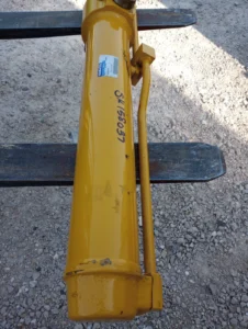Komatsu Hydraulic Cylinder 4002816M Ships To Commercial Address Only New — photo 3