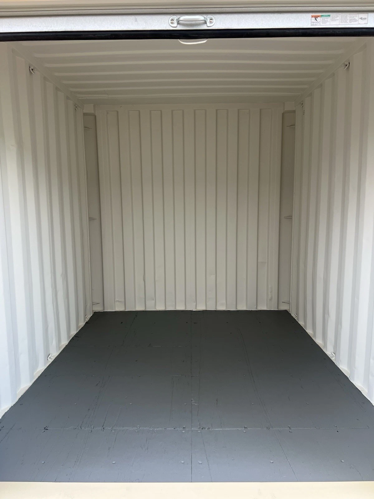USED 10 foot Shipping Container — photo 4