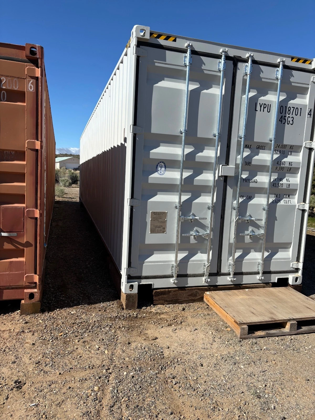 40′ HIGH CUBE SHIPPING CONTAINER