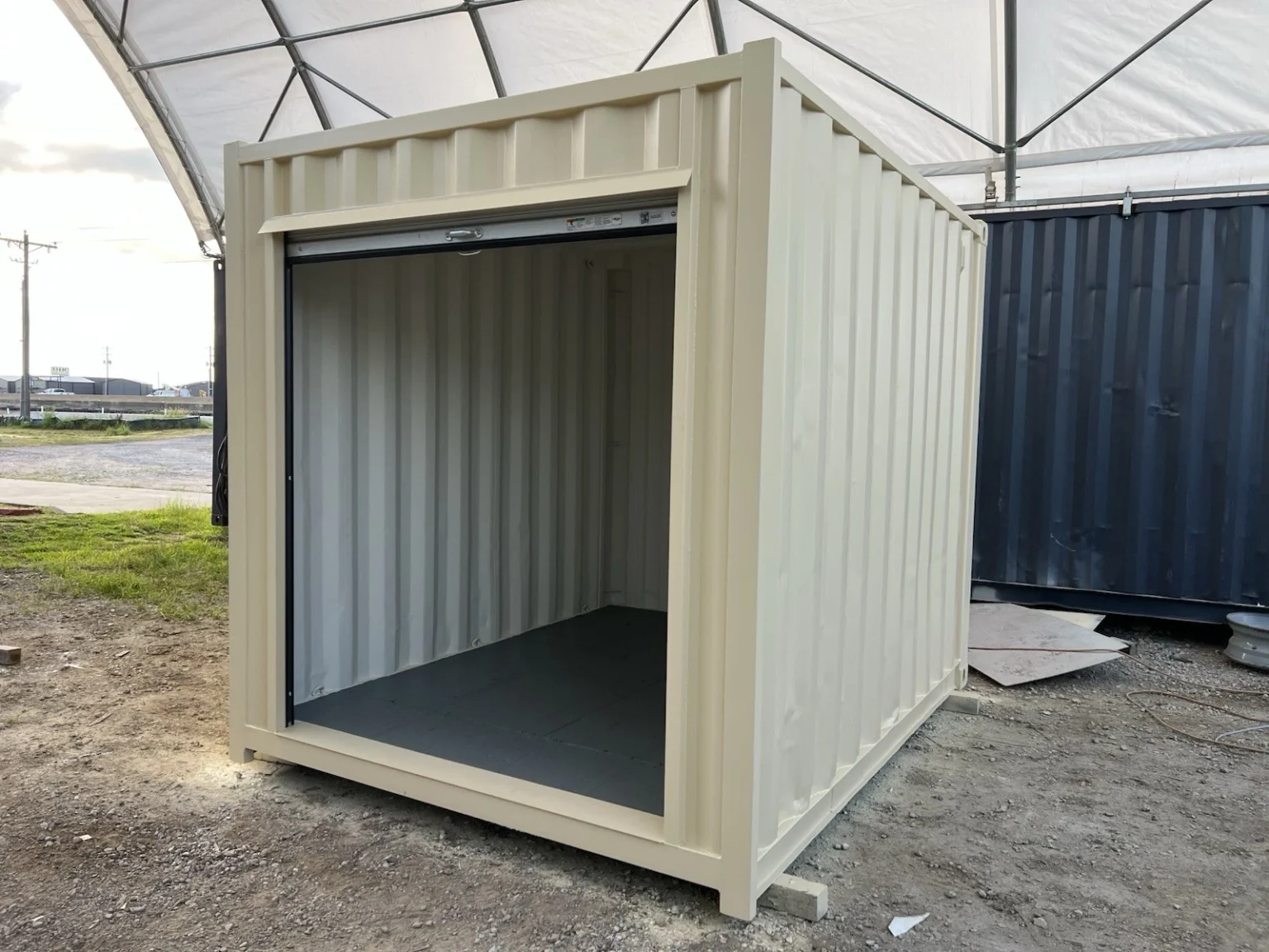 USED 10 foot Shipping Container — photo 5