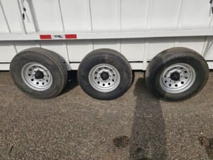 2025 Big Bend 6’8″X32′ Stock / Stock Combo Trailer — photo 5