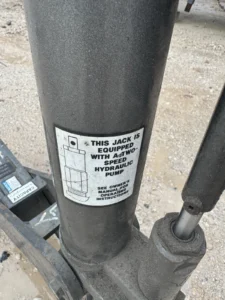 Total Source – Hydraulic Forklift Jack, 15400 LB. Cap., 2.5″-16.5″ Lift Height — photo 6