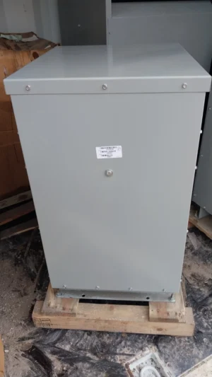 Eaton Dry Type Distribution Transformer V48M28T3016 480DELTA 60HZ 30KVA THREE… — photo 8