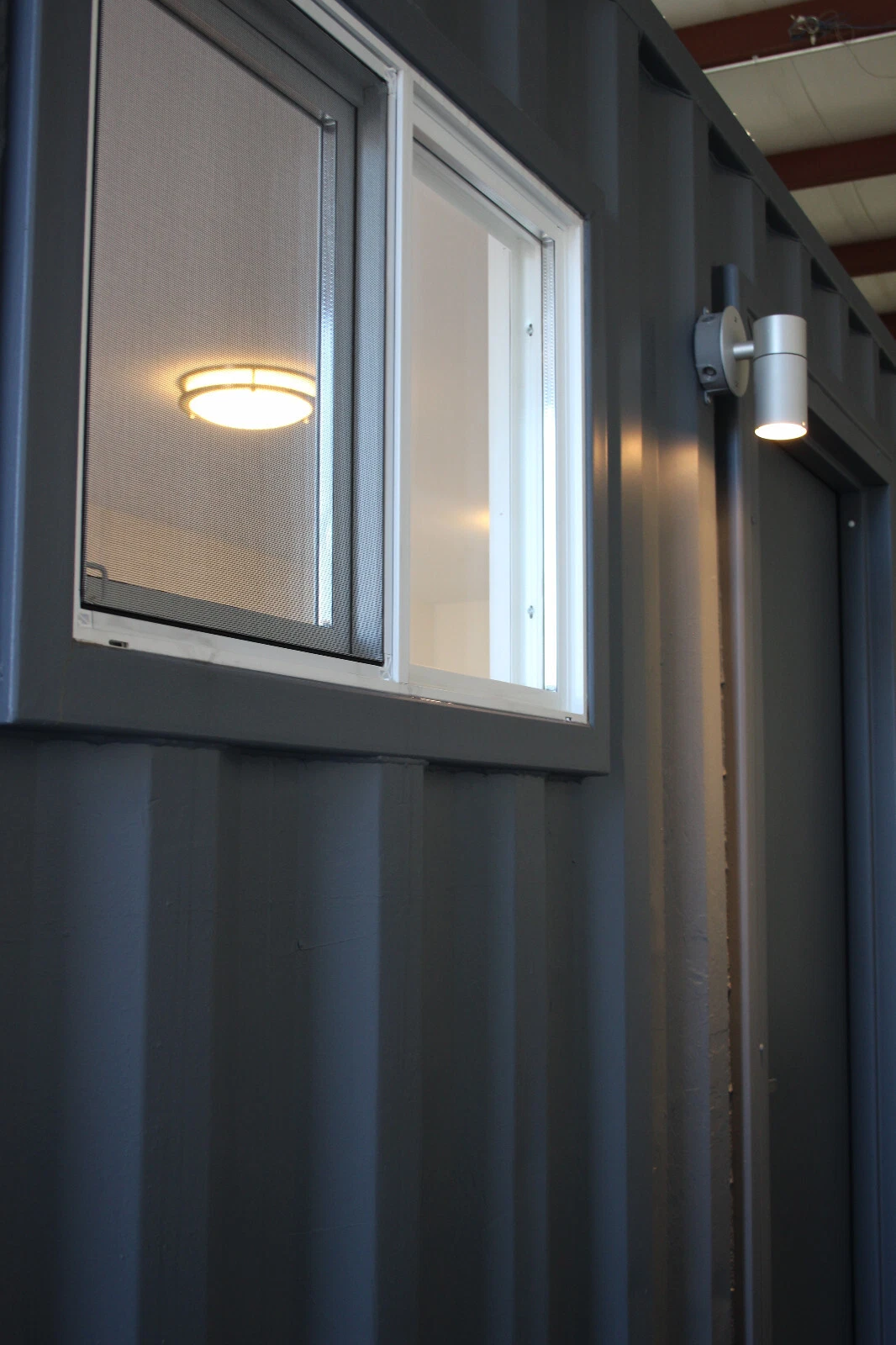 20ft Shipping Container Office – Modified — photo 9