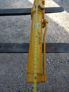 Komatsu Hydraulic Cylinder 4002816M Ships To Commercial Address Only New — photo 8