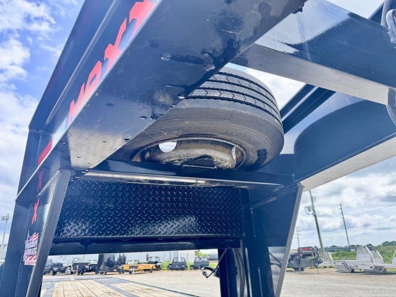 2021 Maxx-D Trailers LHX10234 102″ X 34′ 40K (Rated at 25.9k) Flatbed Gooseneck W/ MAXX Ramps — photo 13