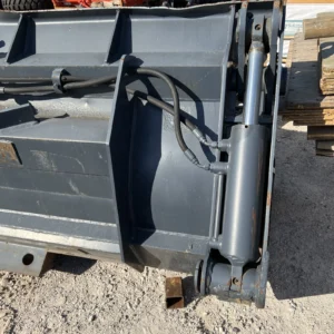 102 inch ACS 4 In 1 wheel loader bucket lightly used 2.5 Cubic Yard Case — photo 9