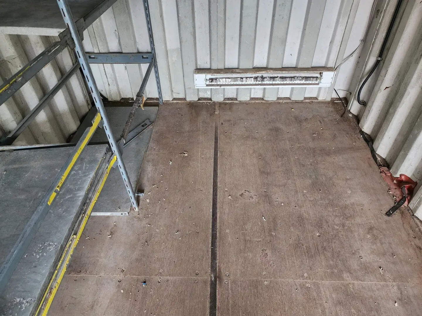 20 ft Container w/ Shelf, Electrical & Lighting — photo 9
