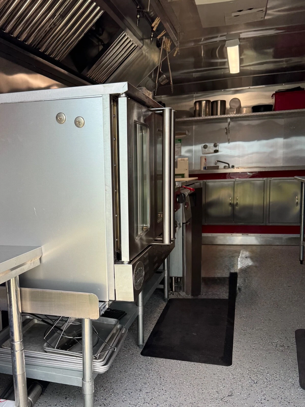 Used food truck — photo 10
