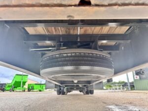 2024 Diamond C FMAX212 40′ x 102″ Fleetneek 25.9k GVWR Straight Deck Air Ride — photo 38