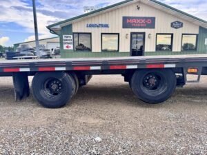 2024 Diamond C FMAX212 40′ x 102″ Fleetneek 25.9k GVWR Straight Deck Air Ride — photo 17