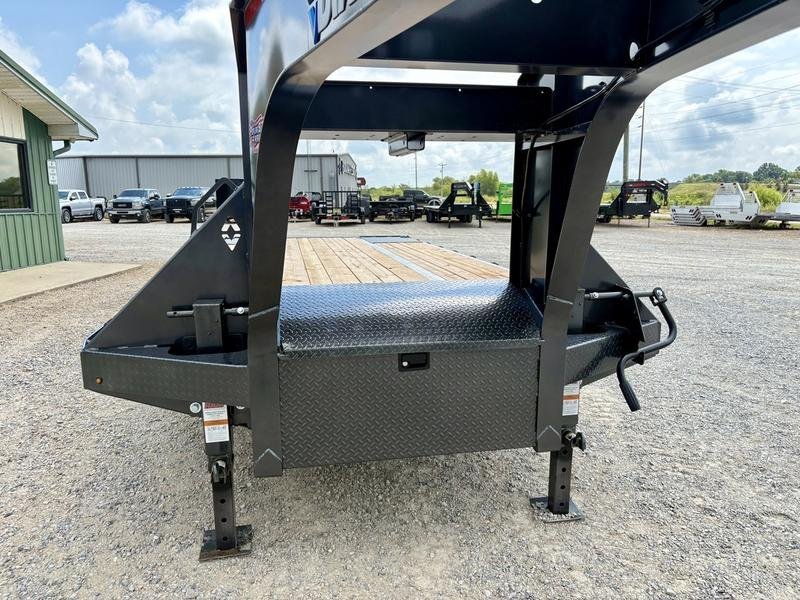 2026 Diamond C FMAX210 2.0 32′ x 102″ Engineered Beam 25k W/ Hydraulic Dovetail — photo 12
