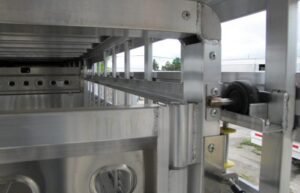 2023 EBY Maverick 20′ Aluminum Livestock Trailer — photo 7