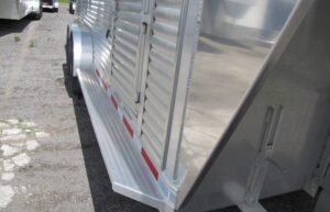 2023 Adams Trailers 16′ Gooseneck Aluminum Stock Trailer — photo 4