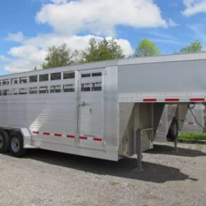 2023 EBY Maverick LS 20′ Gooseneck Livestock Trailer