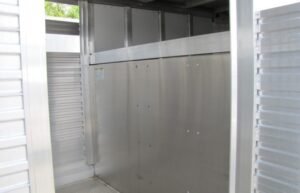 2023 EBY Maverick LS 20′ Gooseneck Livestock Trailer — photo 3