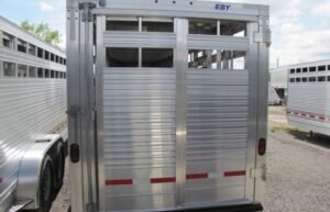 2023 EBY Maverick LS 20′ Gooseneck Livestock Trailer — photo 4