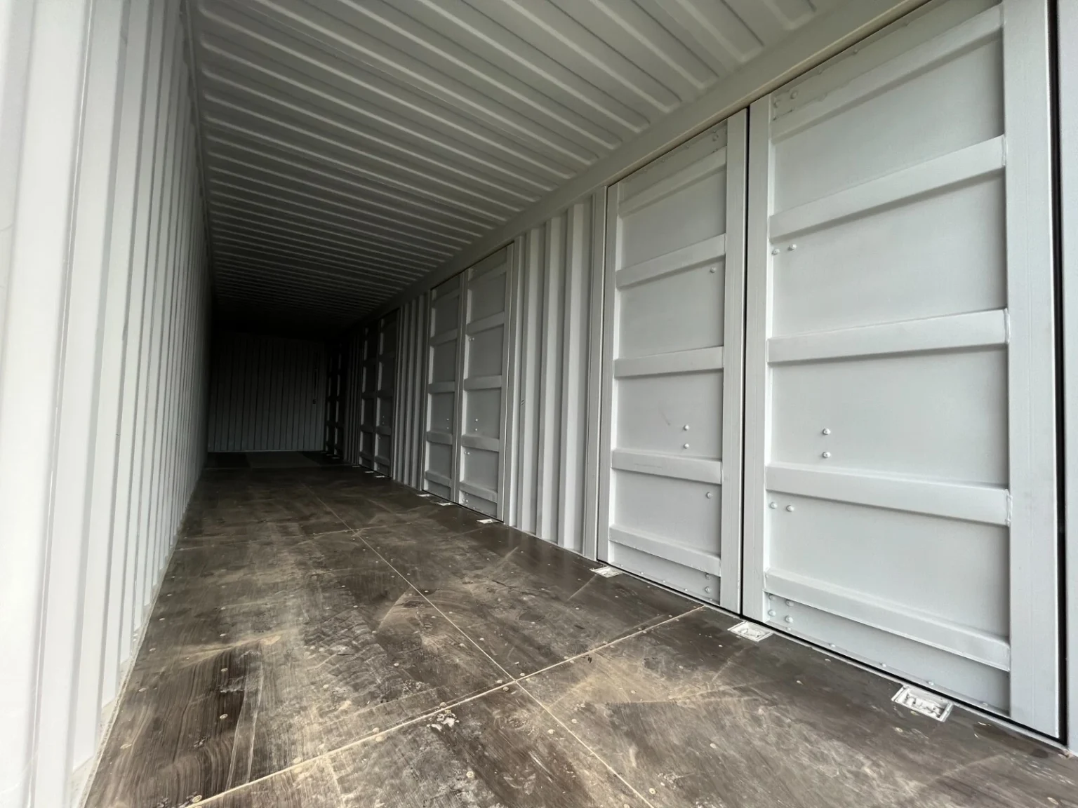 40ft High Cube Side Open Storage Shipping Container w/4 Side Doors — photo 9