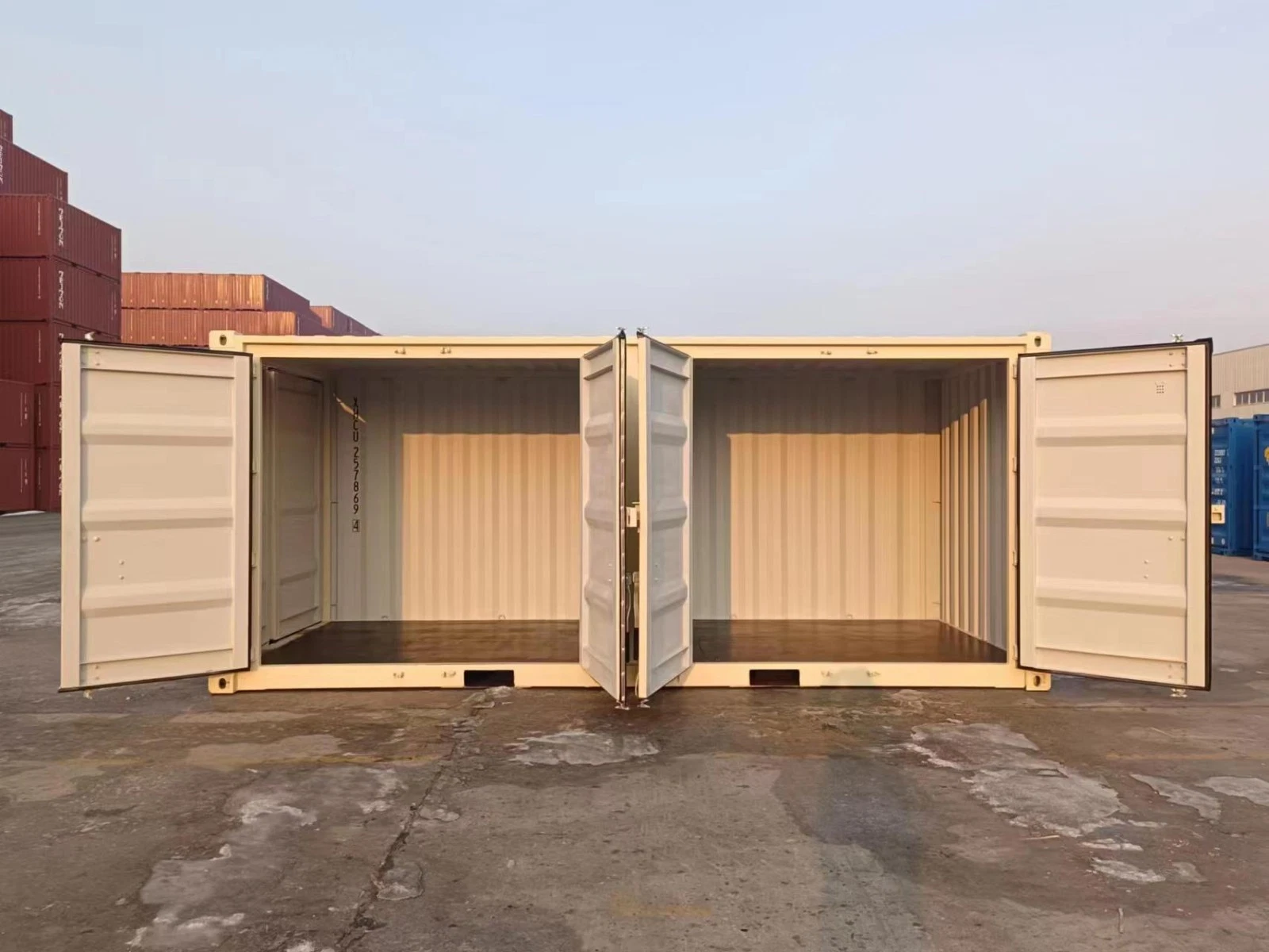 20ft ‘Open Side’ New Container (2-Door w/ Center Post) — photo 5