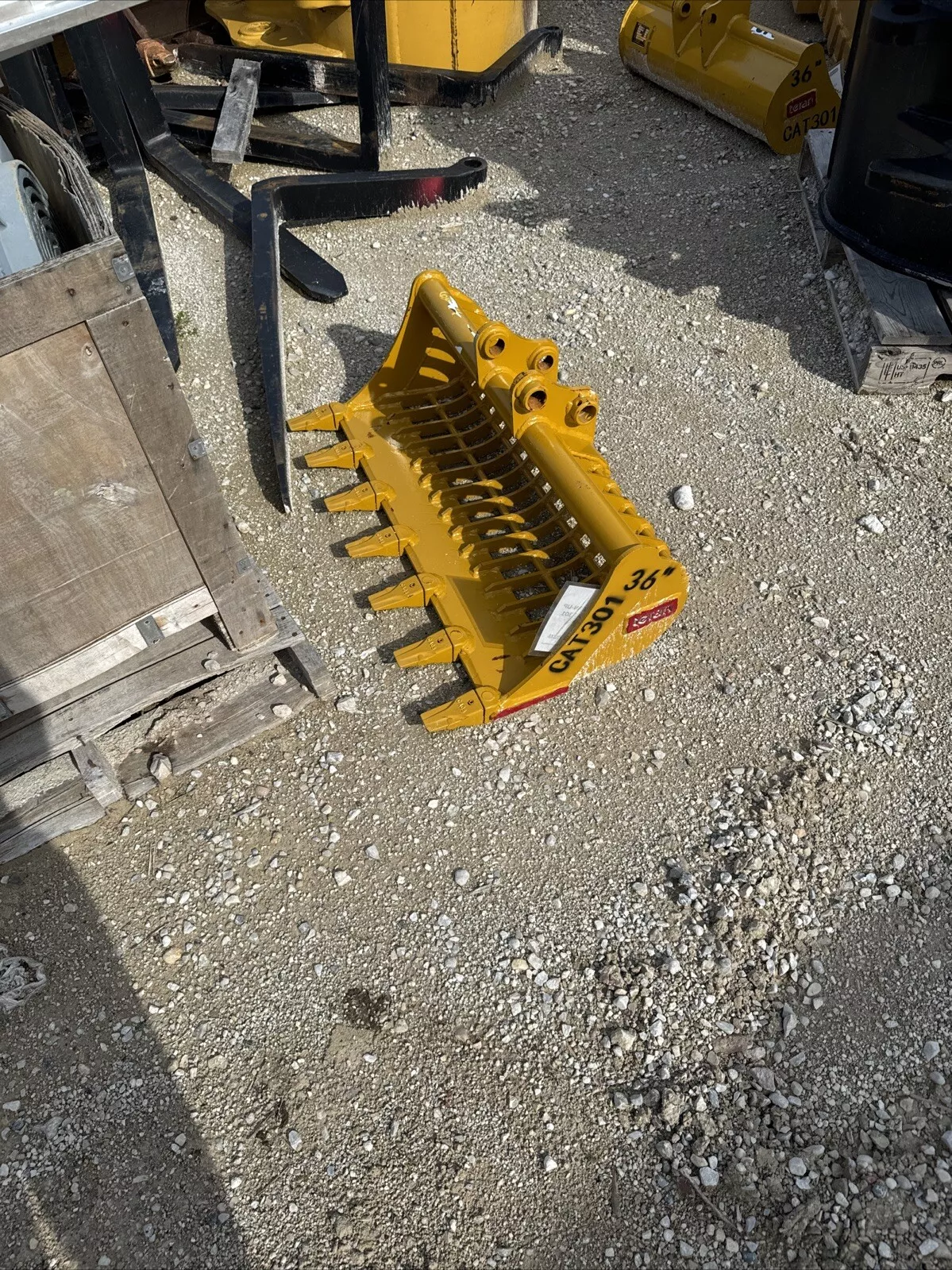 Cat 301 Mini Excavator 36 Inch Skeleton Bucket 30 Mm Pin New — photo 7