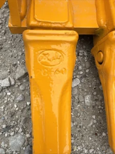 Cat 305 12 Inch Tooth Bucket 45 Mm Pin Mini Excavator New Caterpillar — photo 6