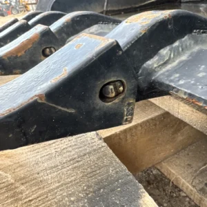 36 Inch Excavator Tooth Bucket 45 Mm Pin — photo 8